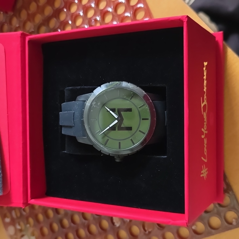 Hagley West Men's Watch NEW - Picture 4 of 6